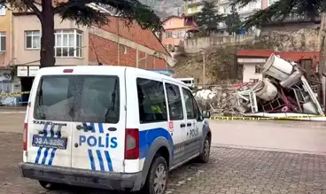 Eğirdir'de Bina Çöktü: 5 Gündür Polis Nöbeti!