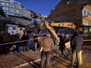 Eğirdir'de Yazlık Bina Çöktü: Kimse Yoktu
