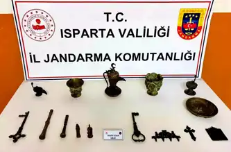 Isparta'da Tarihi Eser Baskını: 15 Eser Ele Geçirildi