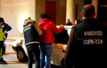 Isparta'da 24 Saatlik Güvenlik Operasyonu: 6 Aranan Şahıs Yakalandı