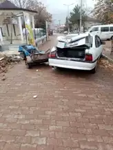 Isparta'da Freni Boşalan Kamyonun Yaptığı Hasar