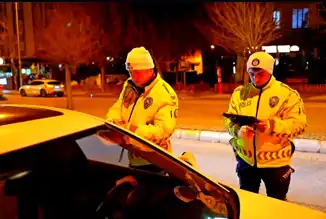 Isparta'da Narkotik ve Trafik Denetimi: 22 Sürücü Ceza Yedi