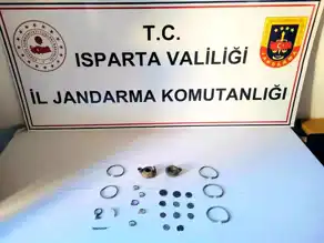 Isparta'da Tarihi Eser Baskını: 200'den Fazla Eser Ele Geçirildi