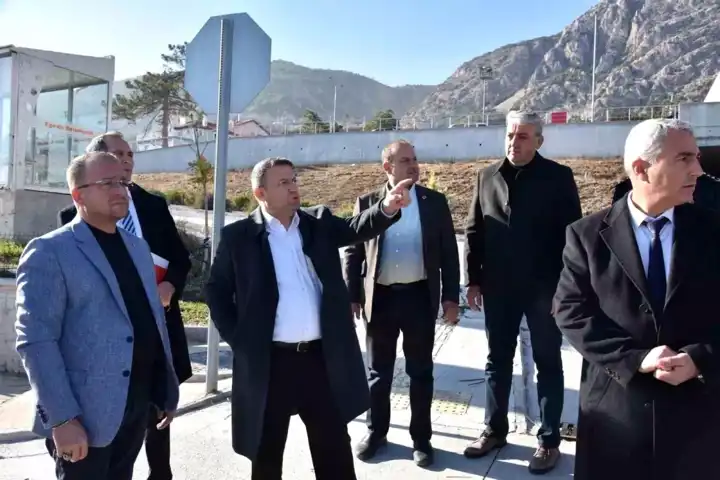 Eğirdir'de Trafik Sorunlarına Kalıcı Çözüm