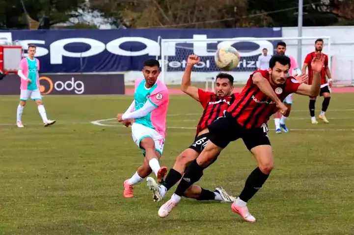 Isparta 32 Spor - Karaköprü Belediyespor: 0-0