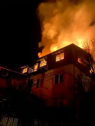 Isparta'da Ev Yangını: Küle Döndü!