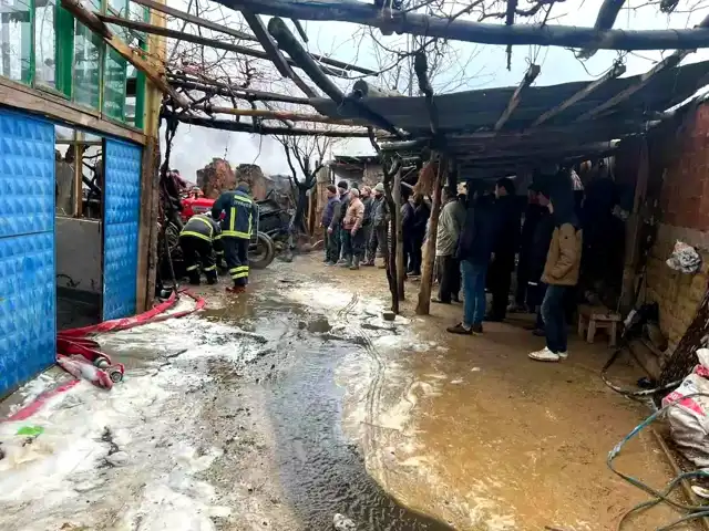 Isparta'da Ev Yangını: Tarım Aletleri Küle Döndü