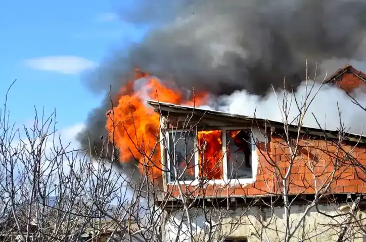 Isparta Yalvaç'ta Kahraman Komşu Hayatı Kurtardı!